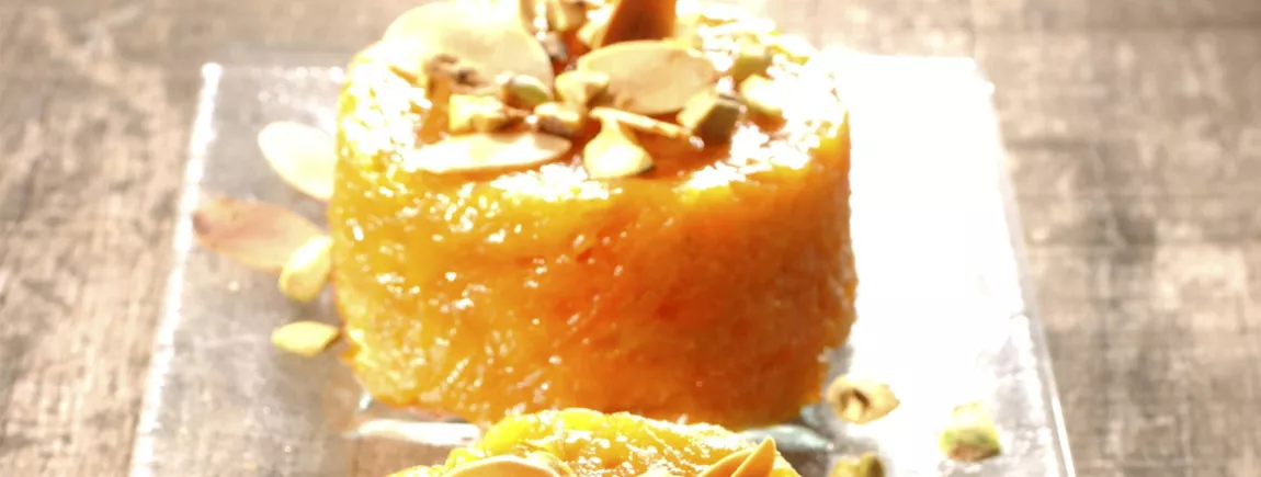 Gâteau de carottes aux pistaches, miel et amandes