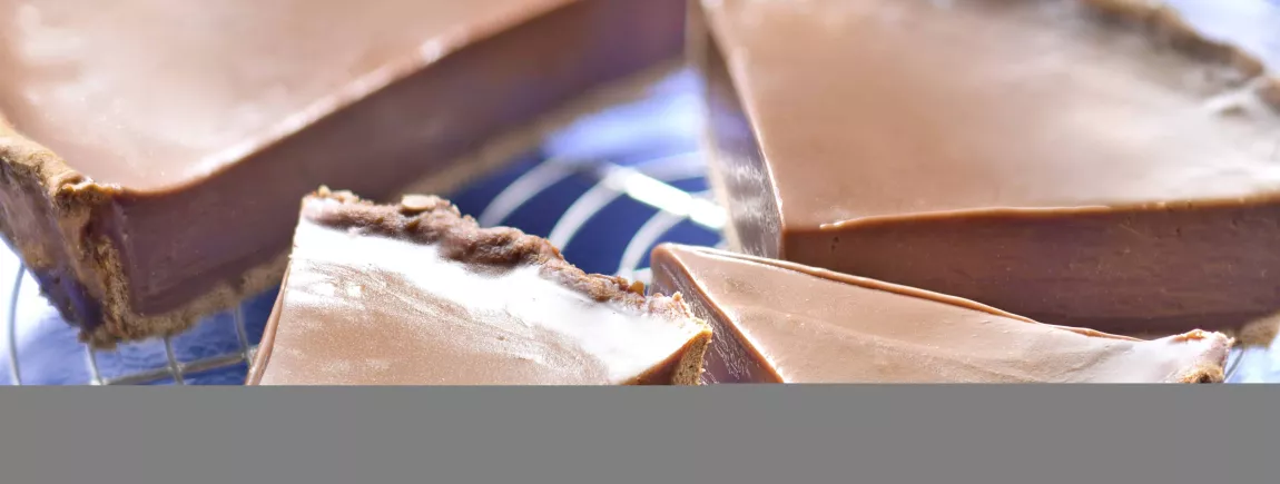 Tarte au chocolat noir au caramel Tarte au chocolat avec Poulain Dessert® Noir Extra au Carambar