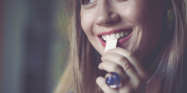 Mâcher du chewing gum améliore l’humeur 
