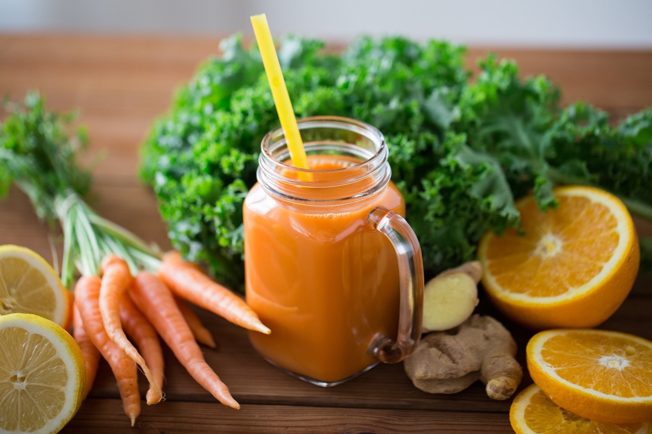 Un jus multivitaminé à l’orange, carotte, citron et gingembre