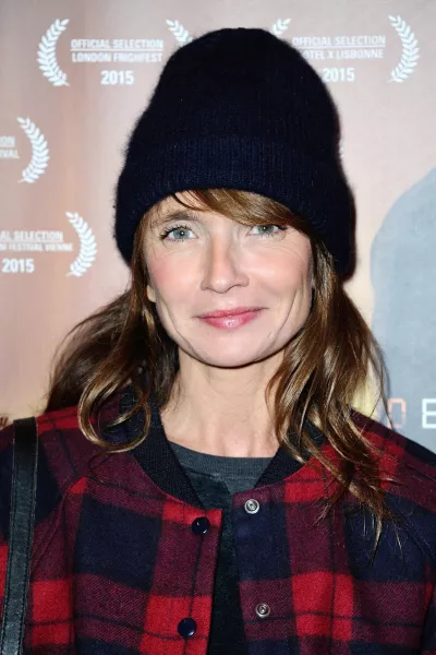 Axelle Laffont a adopté le look à carreaux.