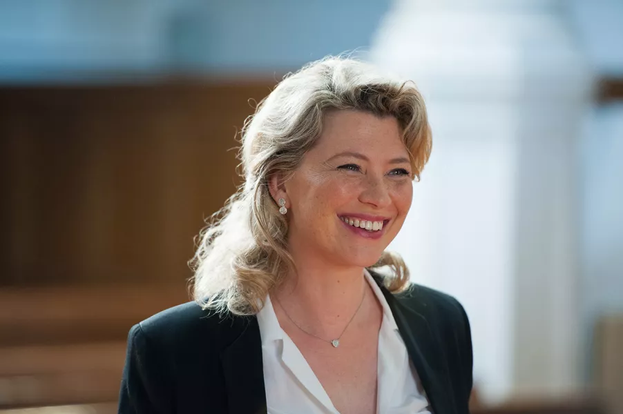 Cécile Bois dans la série Candice Renoir.