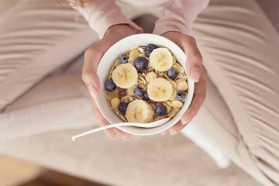 Un petit-déjeuner sain et vitaminé.