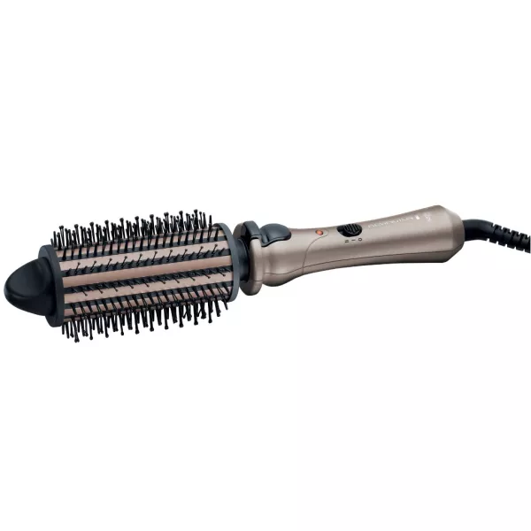 1 La brosse chauffante pour lisser en douceur