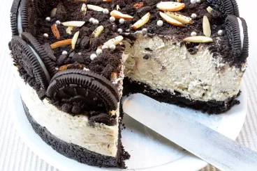 LE CHEESECAKE AUX BISCUITS OREO® Un cheesecake aux Oreo®