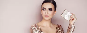 Beauté : 10 astuces tendances pour un look de fête Un look festif pour noël et le jour de l’an