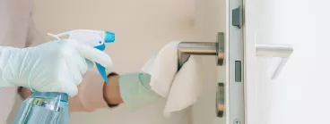 Comment lutter contre les bactéries dans votre maison ? Désinfecter maison bactéries virus Cif Domestos