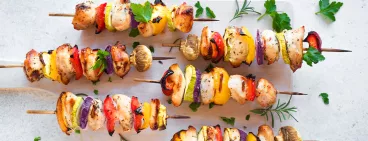 Des brochettes avec panure