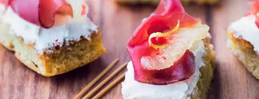 Crostinis à la viande des Grisons avec Philadelphia®