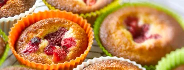 Petits gâteaux au Philadelphia® nature et aux fruits rouges