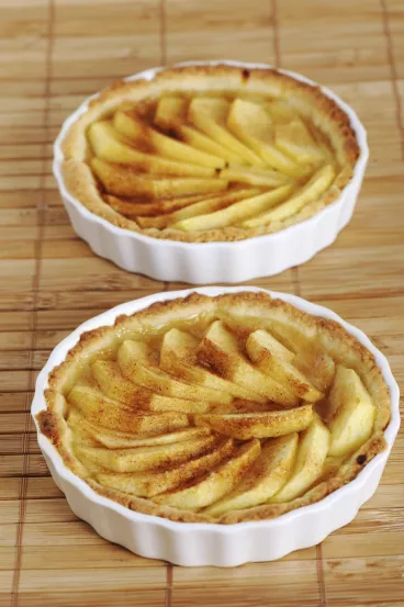 Tarte aux pommes, melon et kiwis avec Planta Fin®