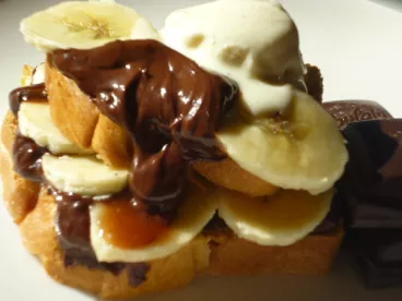 Toasts à la banane avec poulain® noir extra carambar®