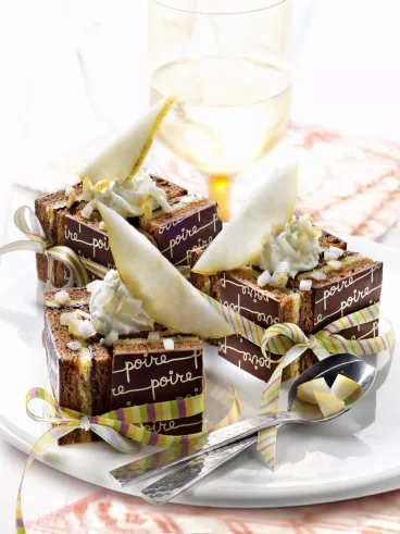 Mini charlotte de Napolitain® Poire à la mousse chocolat blanc