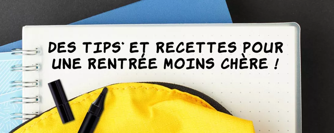 Un sac à dos et des cahier avec du texte