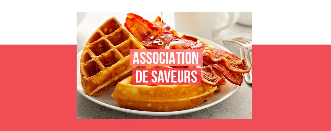Bacon sur une gaufre avec du sirop d’érable