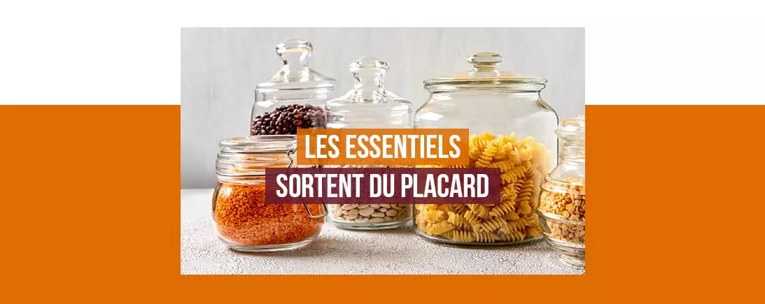 Des pâtes et légumineuses dans des bocaux