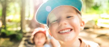 Un enfant profite d’une journée au grand air