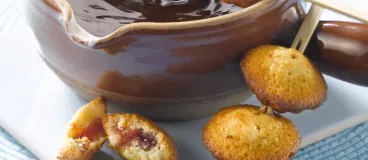 Fondue au chocolat avec LULU L'Ourson ®