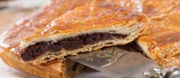 Une galette des rois crème de marrons et pépites de chocolat avec Côte d’Or