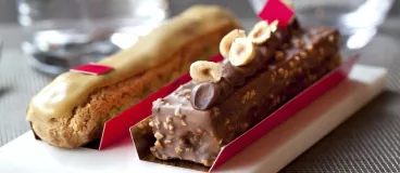 eclair chocolat cafe