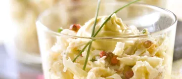 Verrines de crabe et céleri à la mayonnaise fine Recette fouettée Amora®
