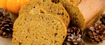 Un pumpkin bread tranché