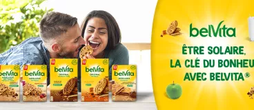 couple qui petit déjeune avec des biscuits belVita®