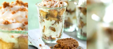 Verrines de poires aux Speculoos Bastogne® LU et chantilly