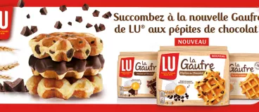 Découvrez la Gaufre aux pépites de chocolat noir Header avec fond rouge LU Gaufre