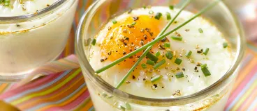 Œuf cocotte au Philadelphia® nature et à la ciboulette