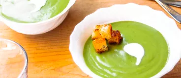 Gaspacho de courgettes avec Philadelphia®
