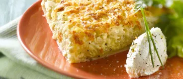Tarte à l'oignon et sa cuillère de fromage frais avec Planta Fin demi-sel®