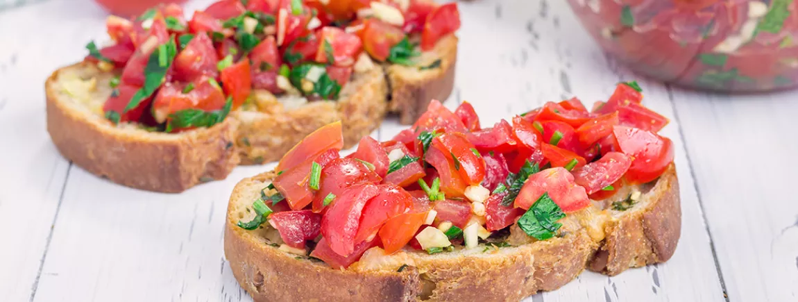 Tartines tomates basilic façon bruschetta