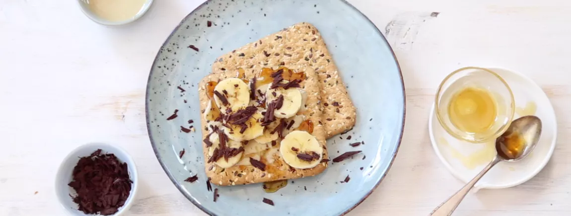 La recette facile de tartine gourmande pour le petit déjeuner imaginée par Annelyse avec Heudebert crackers Multi graines