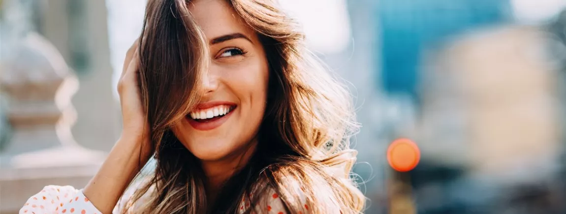 Longs Cheveux au Naturel: Aller régulièrement à la piscine avec de