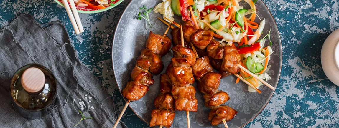 Mini-brochettes façon yakitoris avec Amora ® Brochettes de poulet au citron vert avec Amora ®