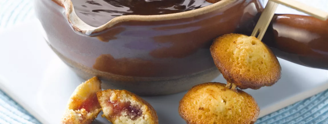 Fondue au chocolat avec LULU L'Ourson ®