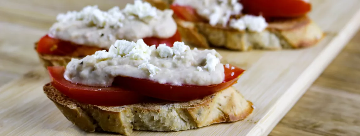 Tapas au chèvre et à la tomate