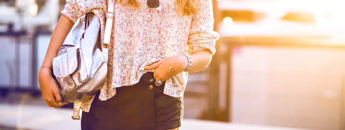 Minijupe : nos conseils pour la porter haut et court ! Une minijupe tendance