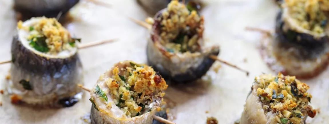 Filets de sardine farcis à la semoule Des filets de sardine farcis à la semoule avec la moutarde Amora®