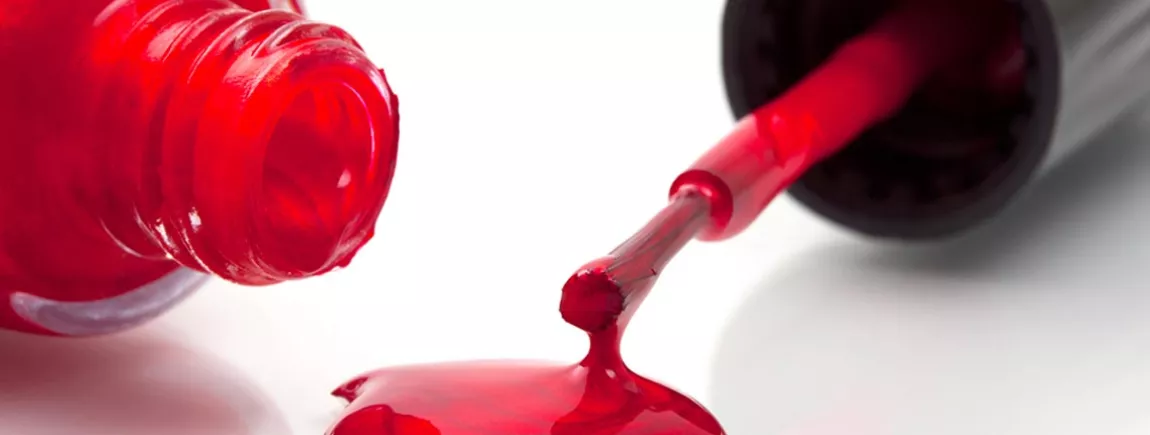 Comment enlever une tache de vernis à ongles ? vernis à ongle