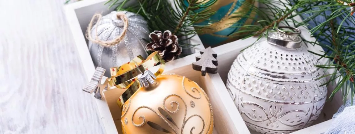 5 astuces pour ranger ses décorations de Noël astuce rangement boules de Noël
