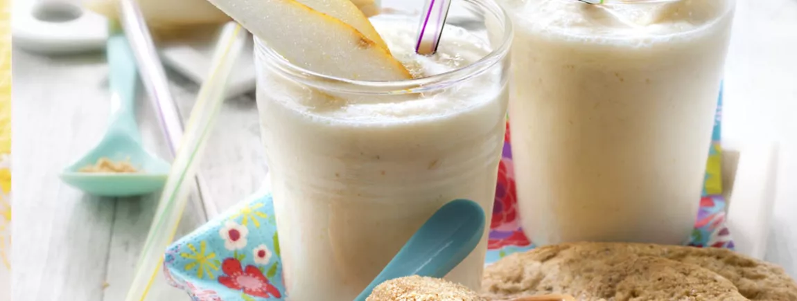 Smoothie à la poire, bouchées croquantes de belVita® Crookie Noisette Smoothie à la poire, bouchées croquantes de belVita® Crookie Noisette