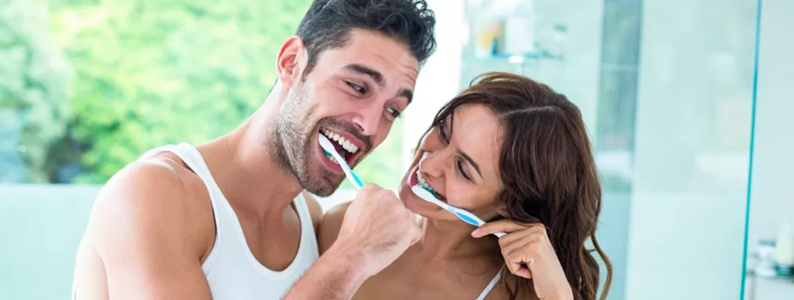 Changer régulièrement sa brosse à dents 
