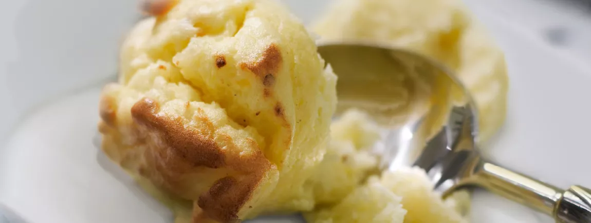 Bouchées soufflées de pommes de terre à l’emmental avec Fleur de Mais Maïzena ® Bouchées soufflées de pommes de terre à l’emmental avec Fleur de Mais Maïzena®