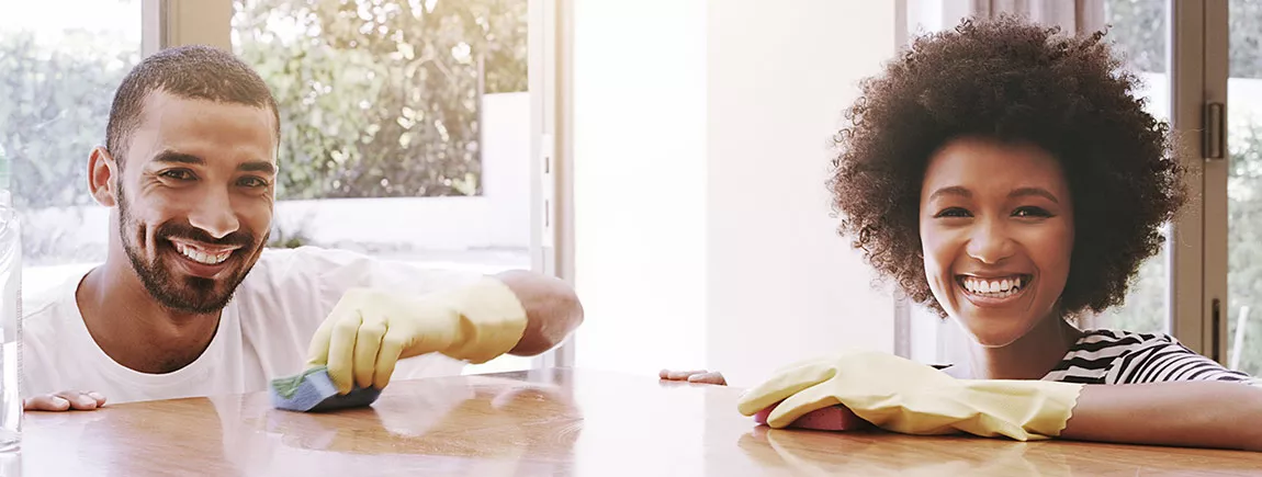 Lendemain de fête : un ménage efficace et rapide ! Ménage désinfection maison efficace Cif Skip