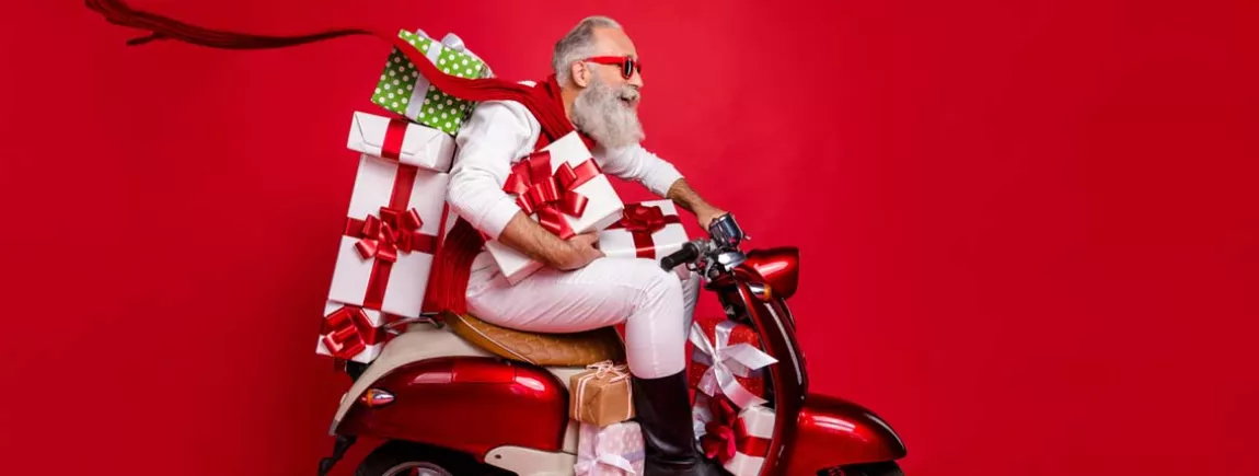 Le Père Noël en scooter