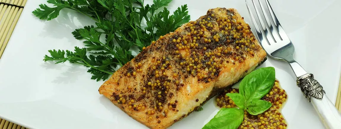 Le secret d'un saumon encore plus fondant Darnes de saumon à la moutarde avec Amora®
