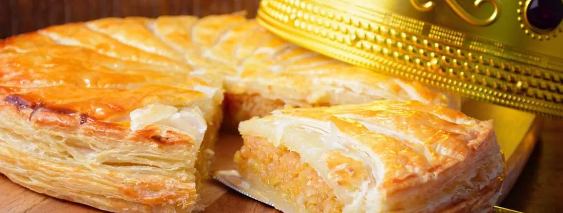 Une galette des rois aux pommes