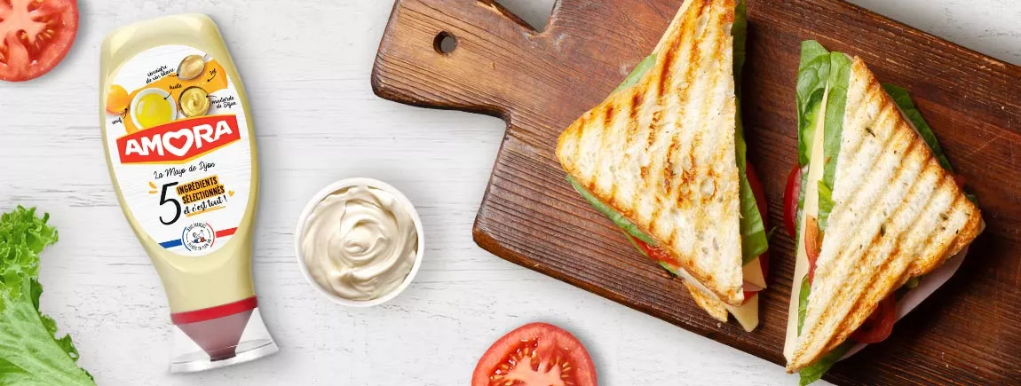 Club-sandwichs thon et mayonnaise avec Amora Club-sandwichs thon et mayonnaise avec Amora